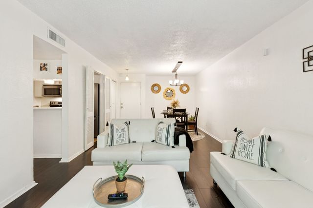 4845 Cedar Springs Road 173, Dallas, TX 75219