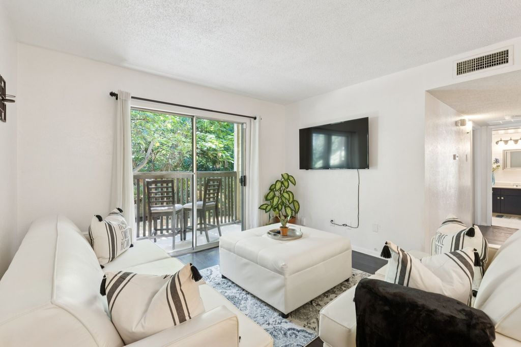 4845 Cedar Springs Road 173, Dallas, TX 75219