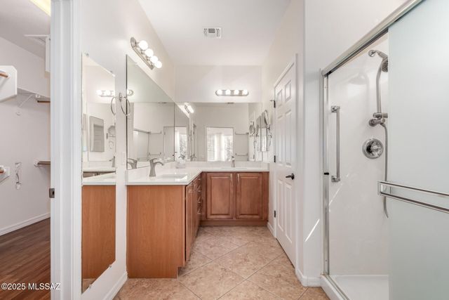 275 W Calle Moncayo, Sahuarita, AZ 85629