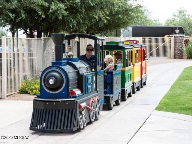 275 W Calle Moncayo, Sahuarita, AZ 85629