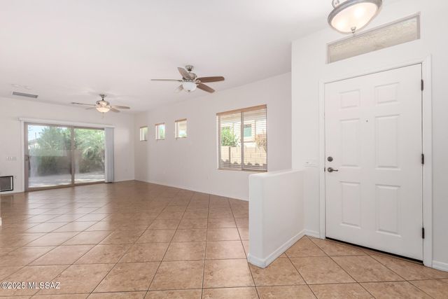 275 W Calle Moncayo, Sahuarita, AZ 85629