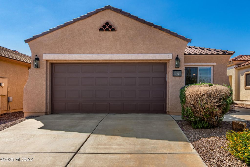 275 W Calle Moncayo, Sahuarita, AZ 85629