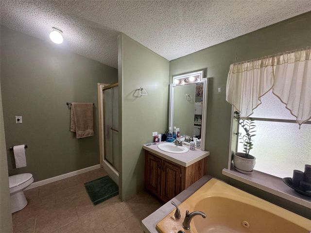 13623 Avis RD, Dale, TX 78616