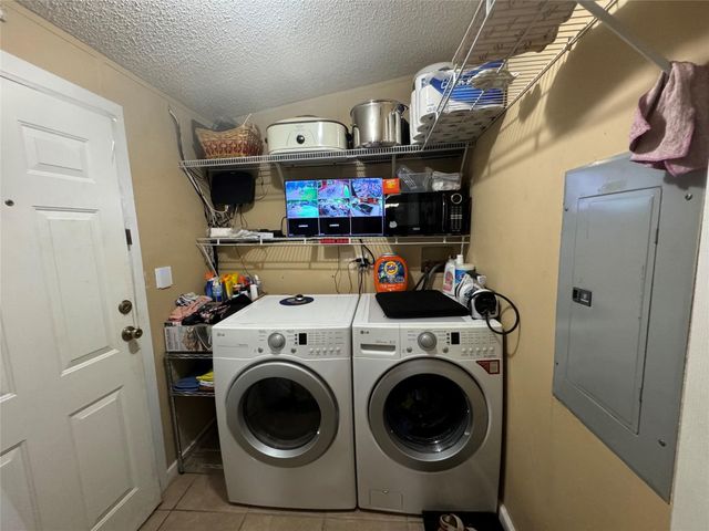 13623 Avis RD, Dale, TX 78616