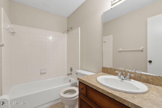 3801 CROWN POINT Road 1032, Jacksonville, FL 32257