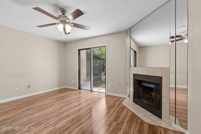 3801 CROWN POINT Road 1032, Jacksonville, FL 32257