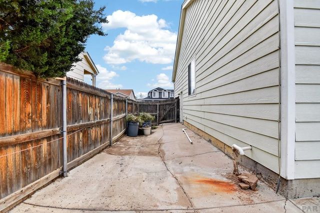 2219 Cowhand Place, Pueblo, CO 81008