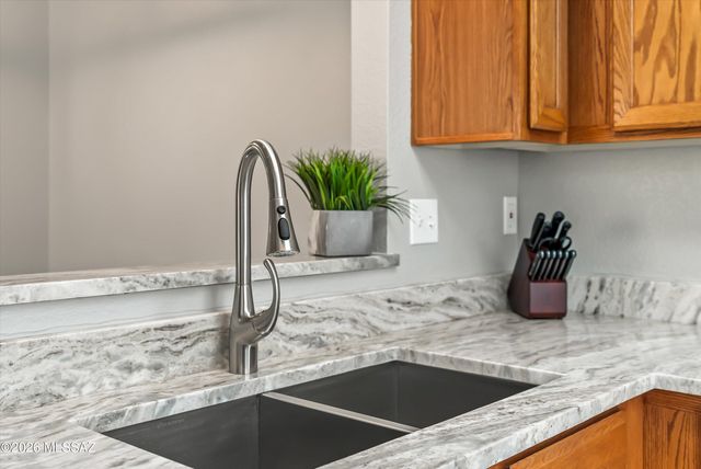 2485 N Palo Hacha Drive, Tucson, AZ 85745