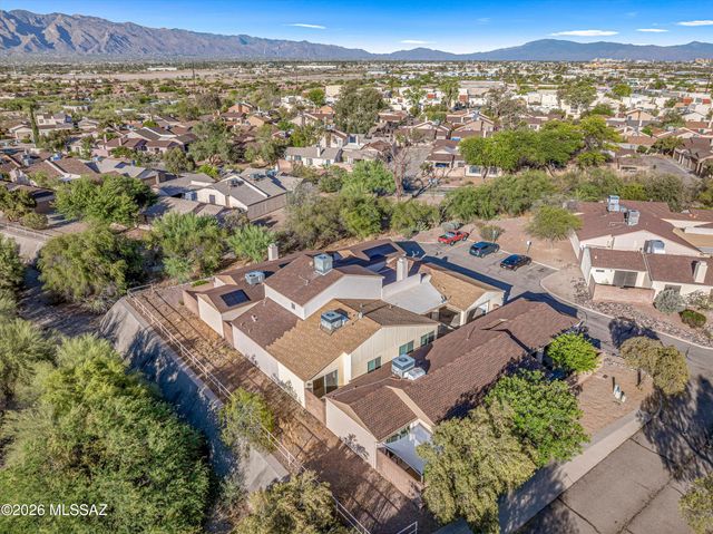 2485 N Palo Hacha Drive, Tucson, AZ 85745
