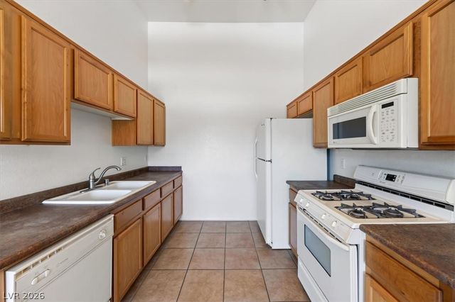3575 Cactus Shadow Street 204, Las Vegas, NV 89129