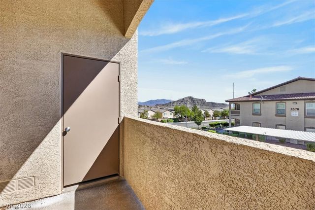 3575 Cactus Shadow Street 204, Las Vegas, NV 89129