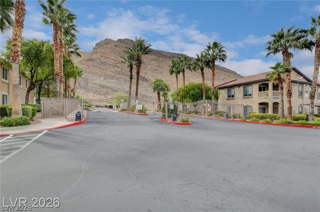 3575 Cactus Shadow Street 204, Las Vegas, NV 89129