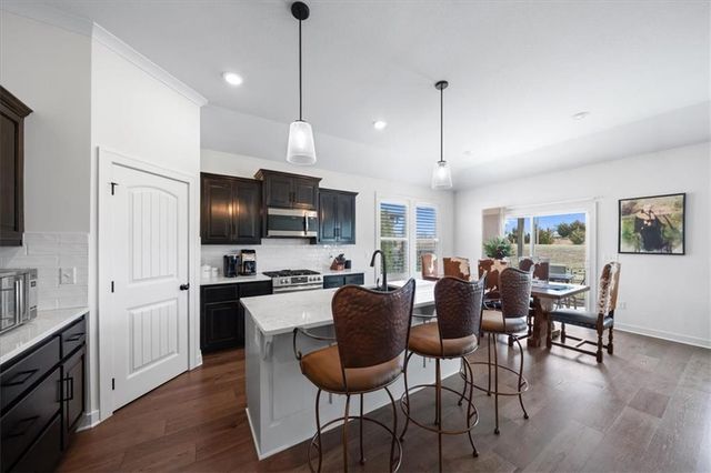 10715 N Fisk Avenue, Kansas City, MO 64154