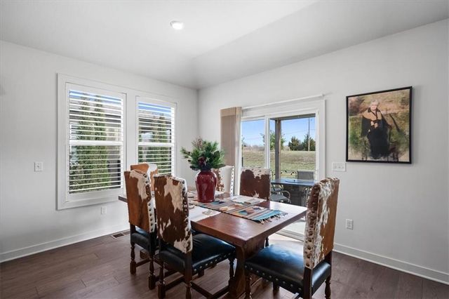 10715 N Fisk Avenue, Kansas City, MO 64154