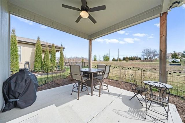 10715 N Fisk Avenue, Kansas City, MO 64154