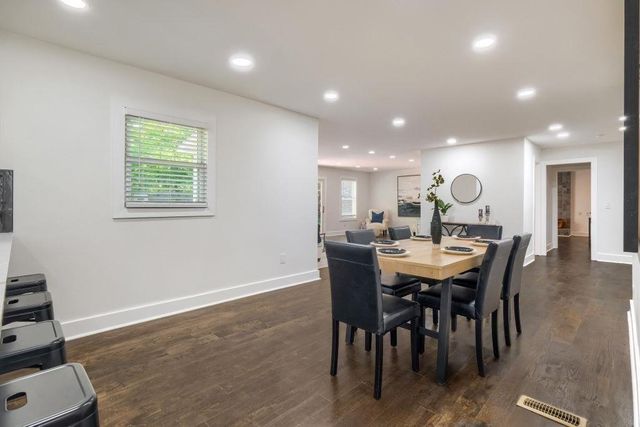 2368 Fenhurst Place, Dunwoody, GA 30338