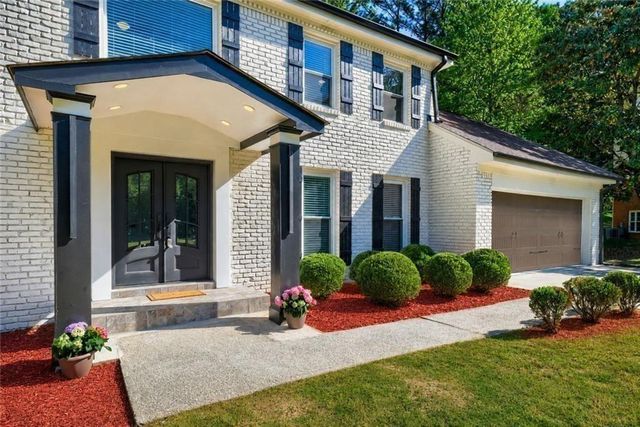 2368 Fenhurst Place, Dunwoody, GA 30338