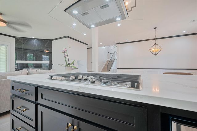 11706 Walden Road, Montgomery, TX 77356