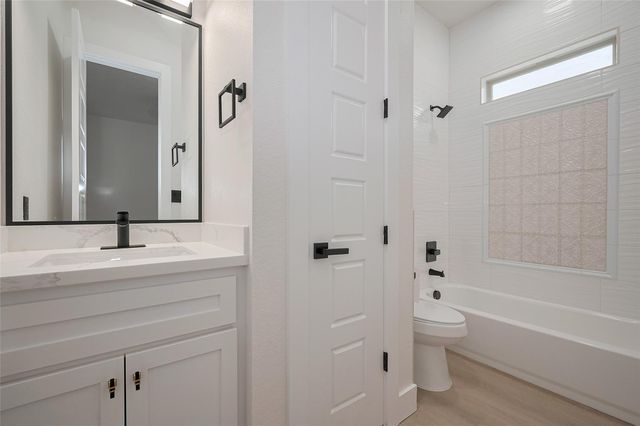 11706 Walden Road, Montgomery, TX 77356