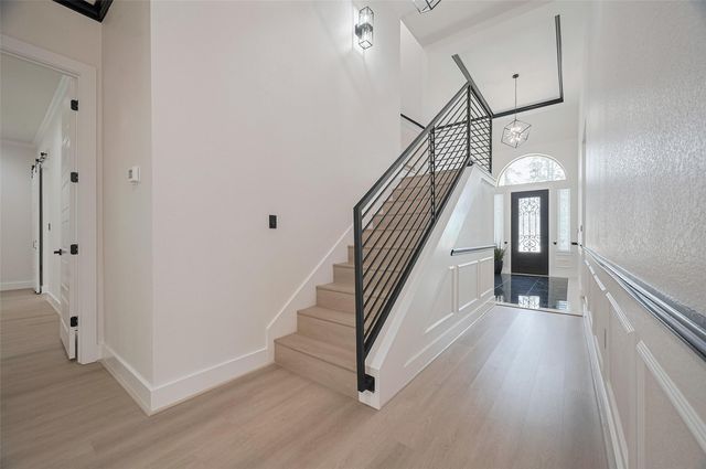 11706 Walden Road, Montgomery, TX 77356