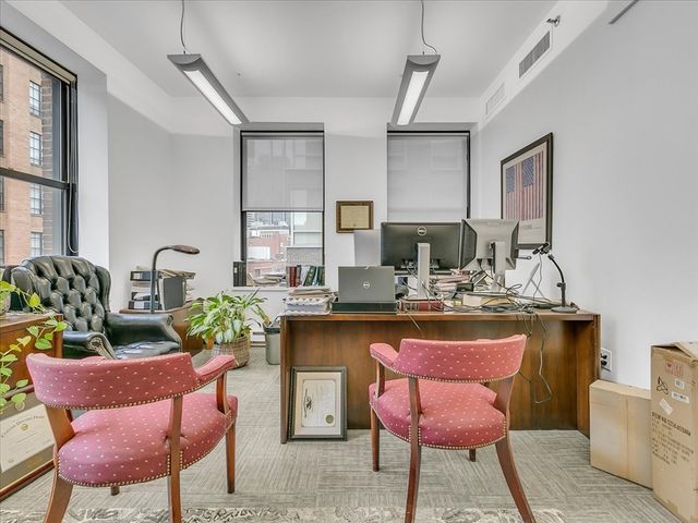 88 Broad St 203, Boston, MA 02110