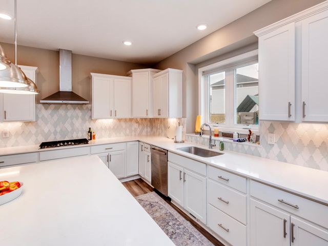 6380 Apple Court, Inver Grove Heights, MN 55077