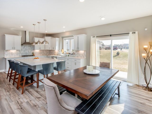 6380 Apple Court, Inver Grove Heights, MN 55077