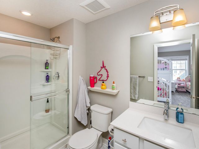 6380 Apple Court, Inver Grove Heights, MN 55077