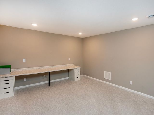 6380 Apple Court, Inver Grove Heights, MN 55077