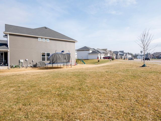 6380 Apple Court, Inver Grove Heights, MN 55077