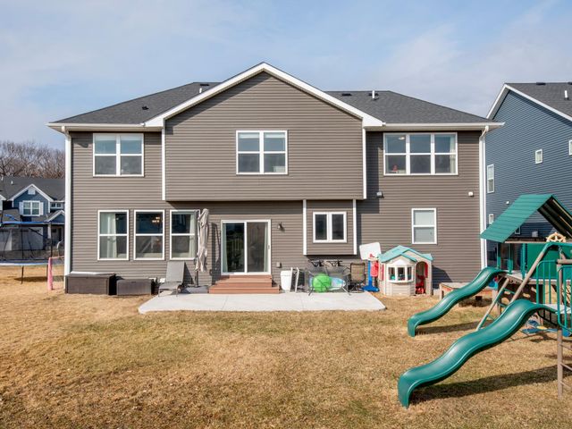 6380 Apple Court, Inver Grove Heights, MN 55077