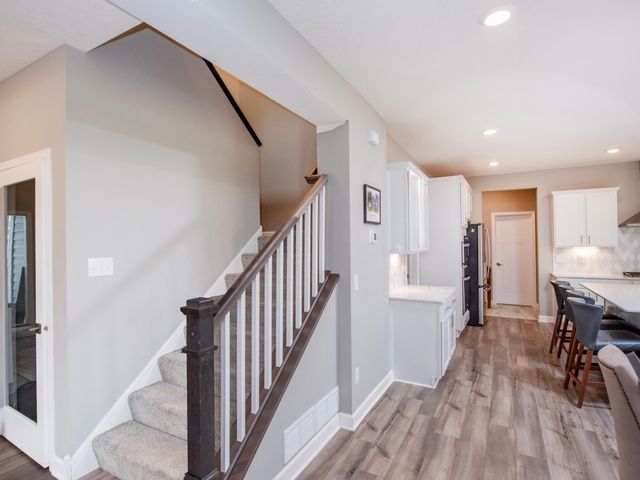 6380 Apple Court, Inver Grove Heights, MN 55077