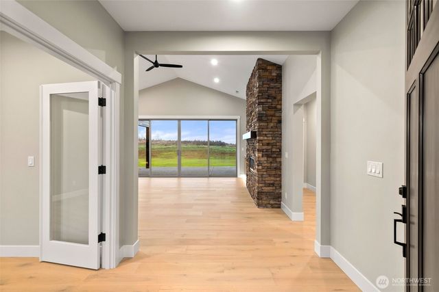 249 Trailblazer Lane, Castle Rock, WA 98611