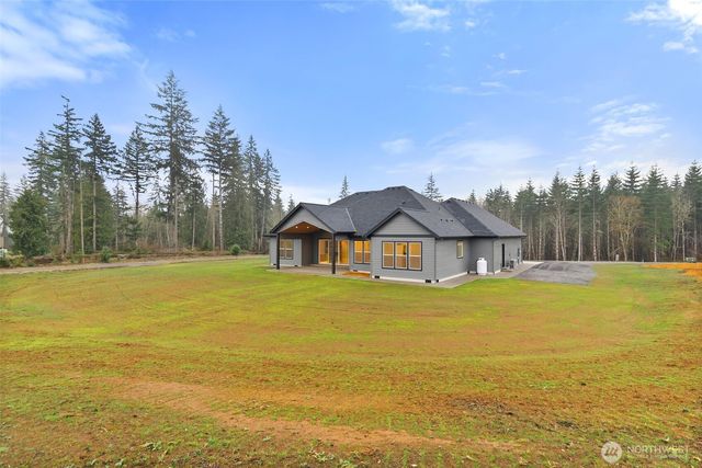 249 Trailblazer Lane, Castle Rock, WA 98611