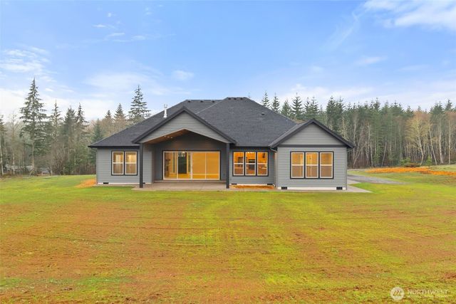 249 Trailblazer Lane, Castle Rock, WA 98611