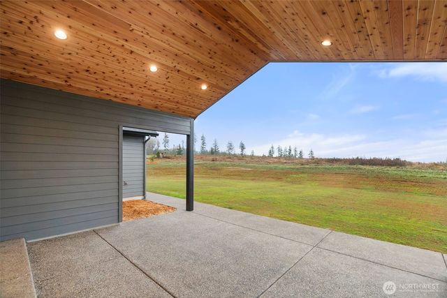 249 Trailblazer Lane, Castle Rock, WA 98611