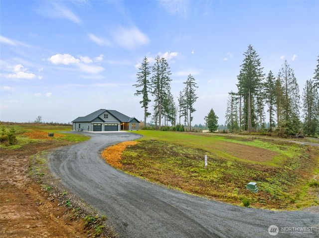 249 Trailblazer Lane, Castle Rock, WA 98611