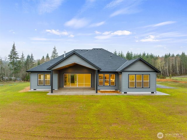 249 Trailblazer Lane, Castle Rock, WA 98611