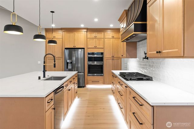 249 Trailblazer Lane, Castle Rock, WA 98611