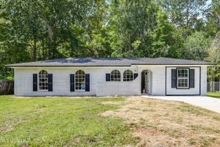 1705 Kingfisher Drive, Gautier, MS 39553