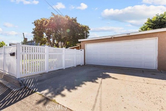 23033 Alexandria, Torrance, CA 90502