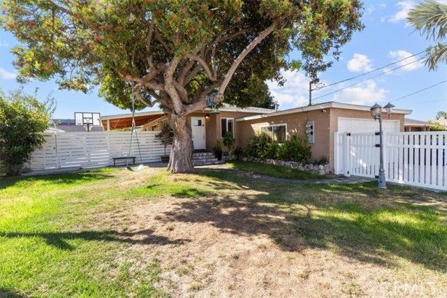 23033 Alexandria, Torrance, CA 90502