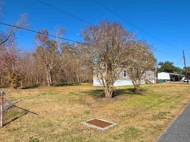 126 Wilfred Duet Street, Golden Meadow, LA 70357