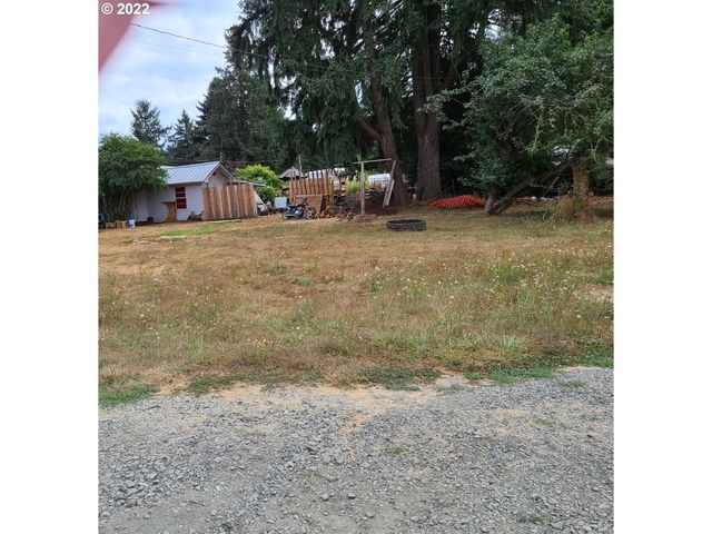 32120 NICHOLS Ln, Cottage Grove, OR 97424