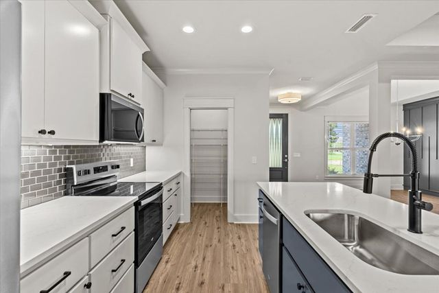 21 County Road 758, Enterprise, AL 36330