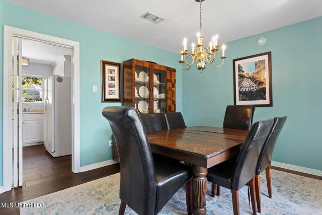 2 Villa Cove Drive, Gulfport, MS 39507