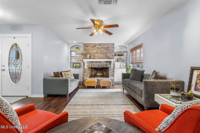 2 Villa Cove Drive, Gulfport, MS 39507