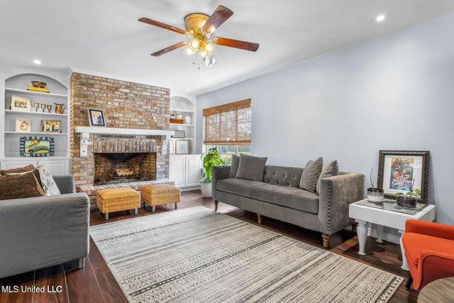 2 Villa Cove Drive, Gulfport, MS 39507