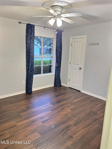 2 Villa Cove Drive, Gulfport, MS 39507