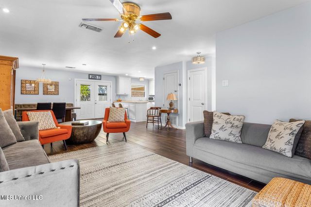 2 Villa Cove Drive, Gulfport, MS 39507